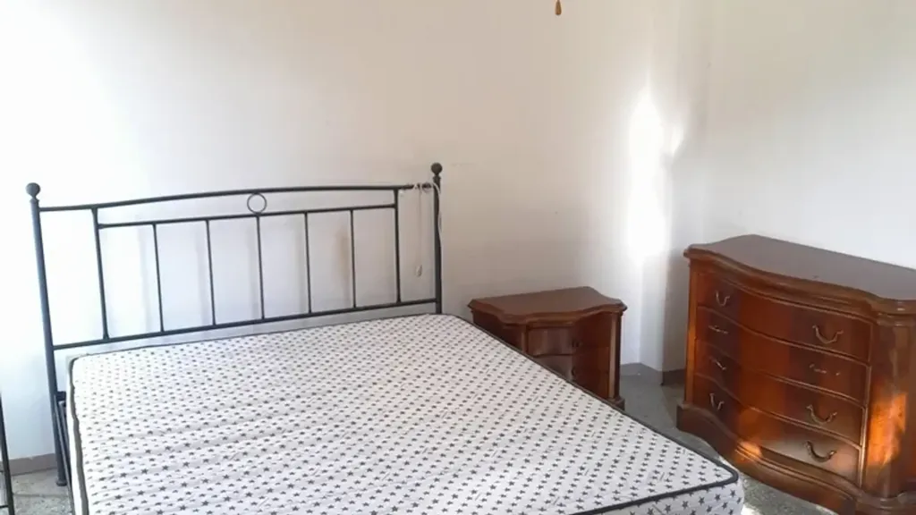 Chambres - Trilocale with Balcony in Parma