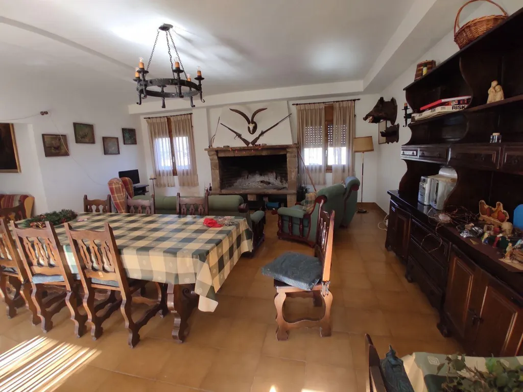 Sala da pranzo - Apartment with Pool in Bárcabo