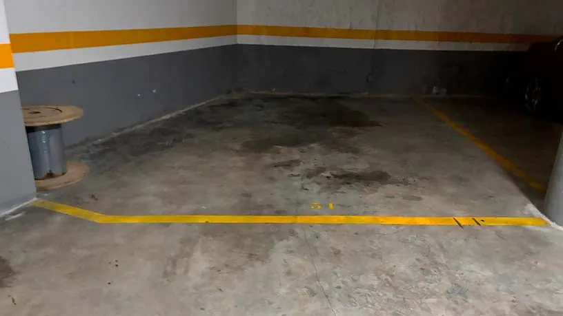 Garage - Garage with Parking in Castellbisbal