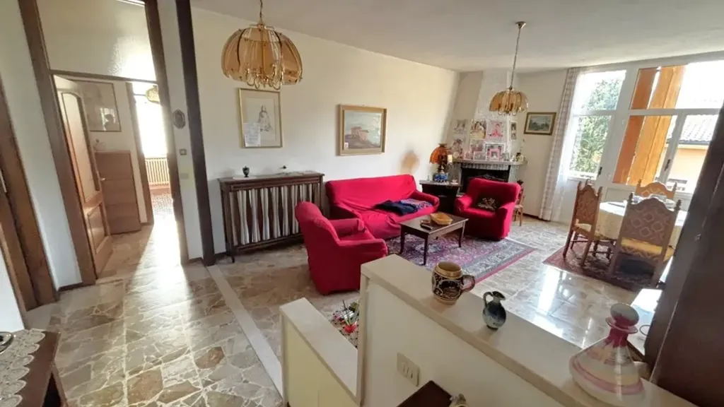Séjour - Bifamiliar Villa with Garden in Clusane, Iseo