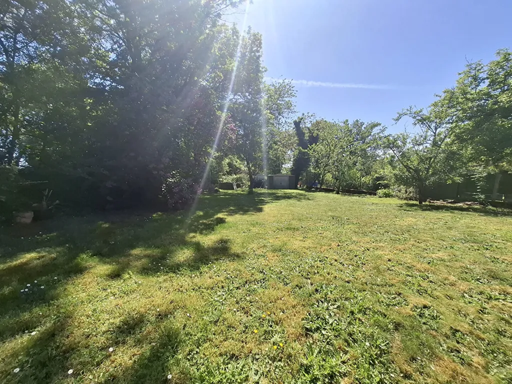Garden - Charming Longère with Garden in Champdeniers
