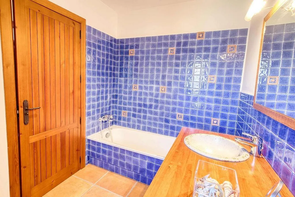 Vannitoad - Restored Chalet with Olive Grove in Castalla