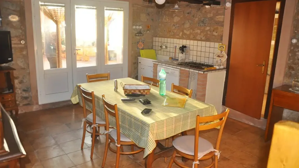 Dining Room - Terra Tetto with Solar Panels in Rosignano Marittimo