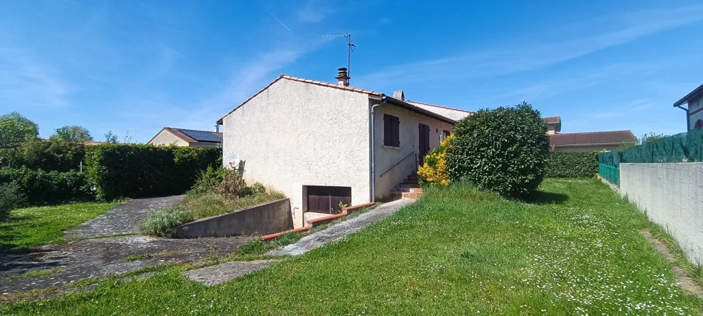 Garden - Detached House with Garden in Roques