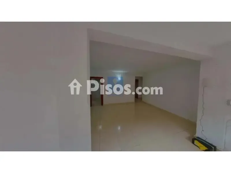Esik - Occupied Flat in Terrassa, Barcelona