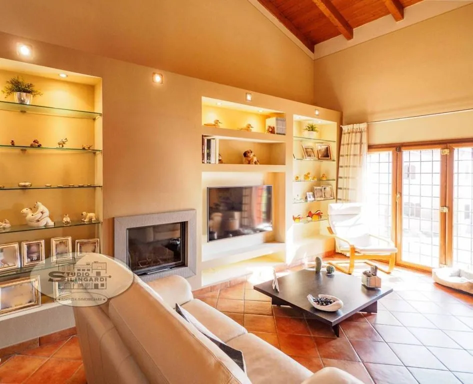 Elutuba - Modernised Rustico with Garden in Baggiovara, Modena