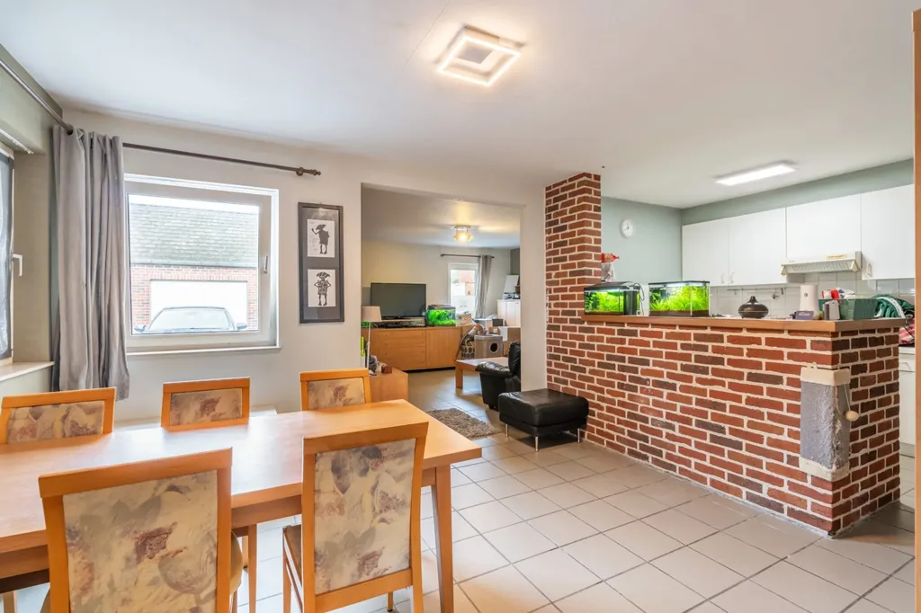 Dining Room - Ground Floor Apartment with Garden in Hasseltweg
