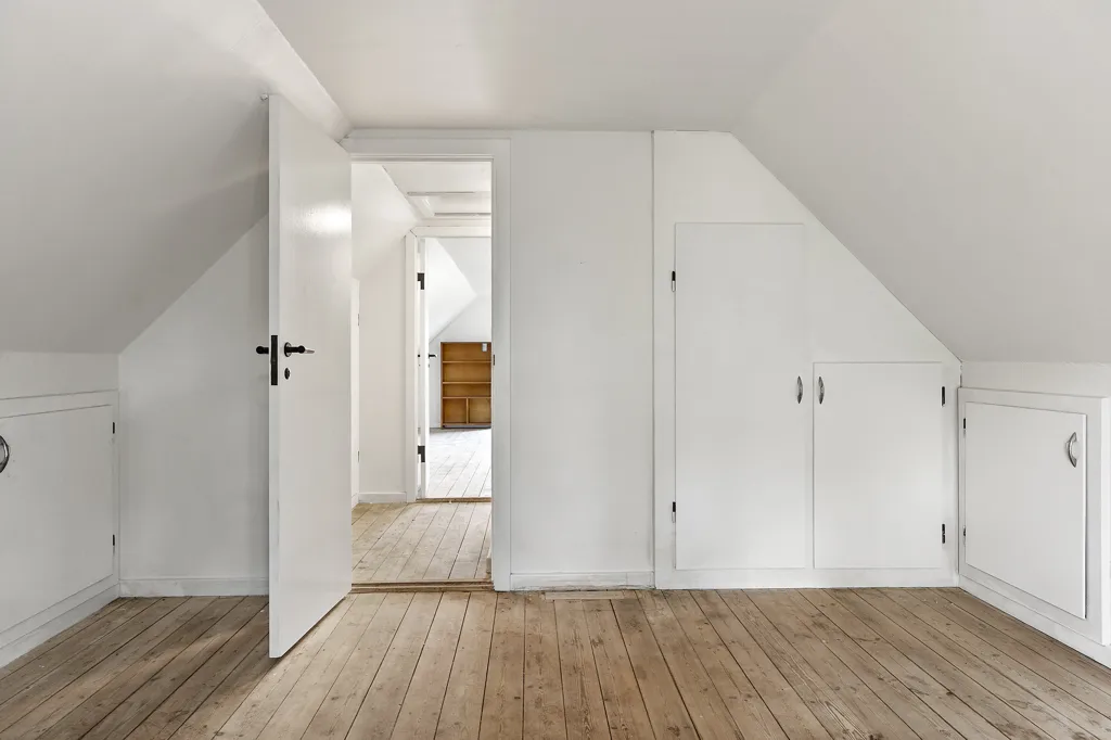 Pièces - Renovated Villa with Garden in Auderød