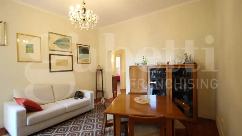Elutuba - Refurbished Triplex with Balcony in Catania