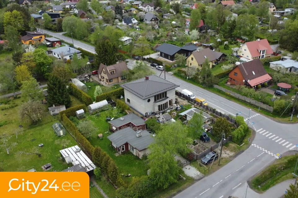 Vista aerea - Semi-Constructed House with Strong Construction in Quiet Area
