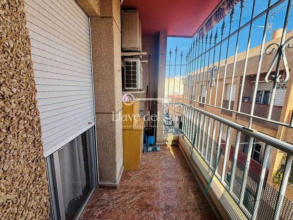 Balcon - Apartment with Balcony in Águilas