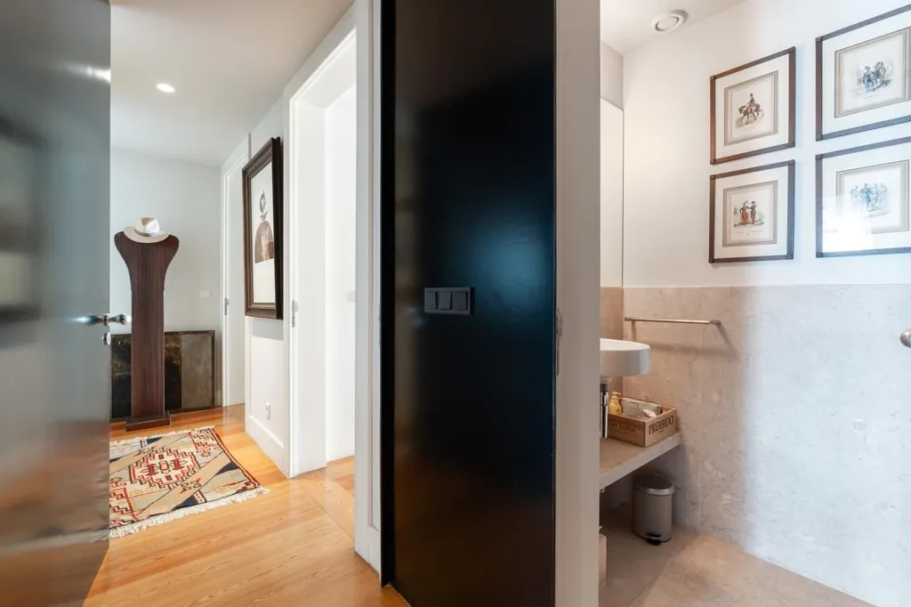 Esik - Luxury Duplex Flat with Pool in Lisbon