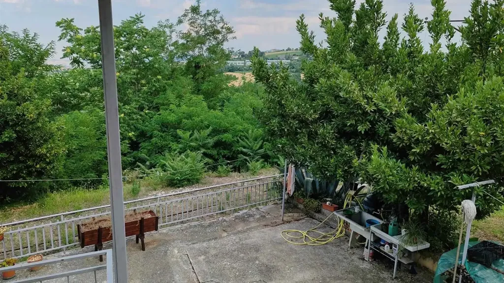 Jardin - 11.5-Room House with Double Garage in Guardiagrele