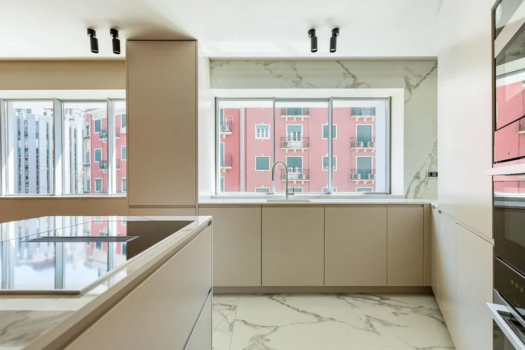 Cuisine - Luxury Flat with Elevator in Picoas, Lisbon