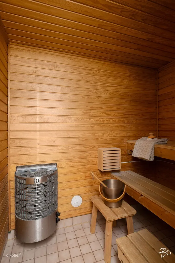 Toad - Apartment with Balcony and Sauna in Tapiola