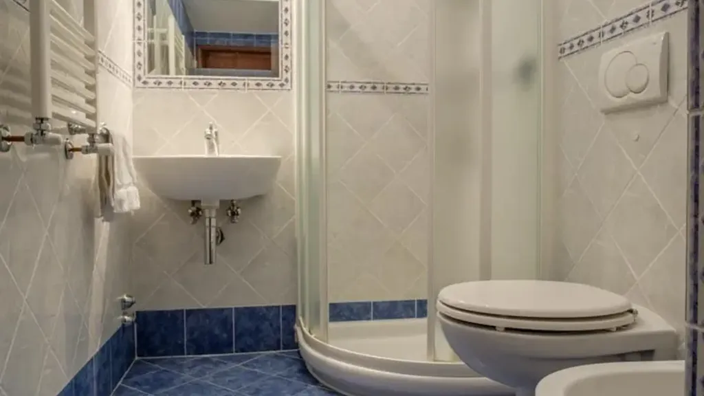 Salles de bain - Fully Rented Apartment with Balcony in Florence