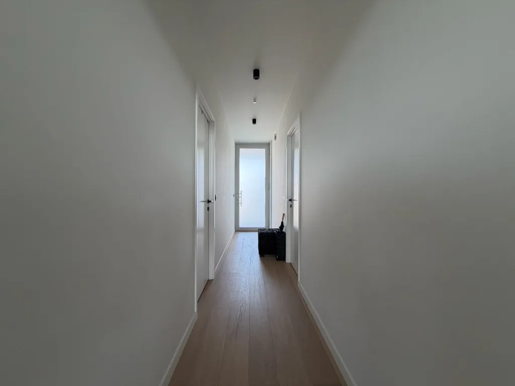Esik - Penthouse with South-West Terrace in Merchtem