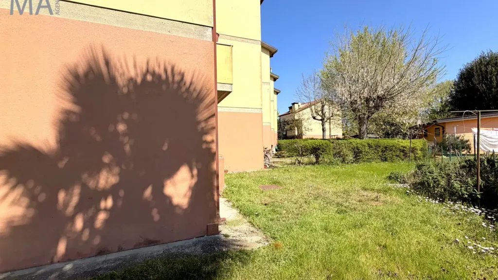 Aed - Terraced Villa with Garden in Mesola