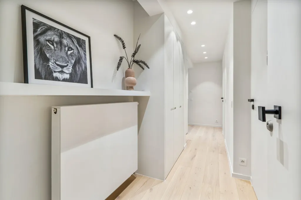 Esik - Turnkey Corner Flat in Knokke Centre