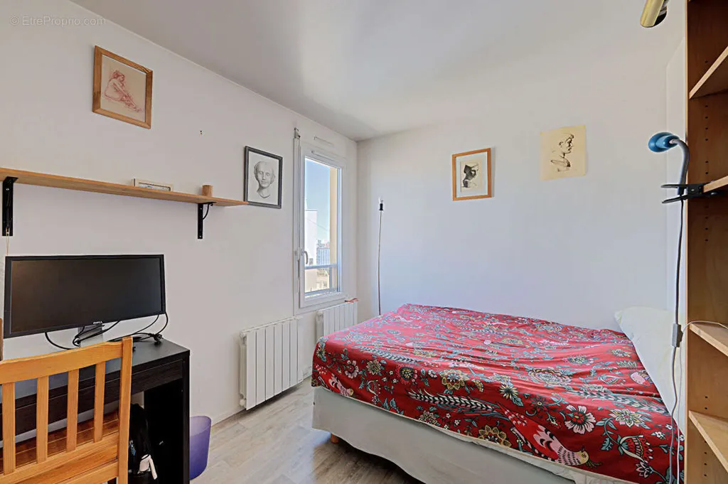 Chambres - Appartement 4 Pièces avec Vue Panoramique sur Paris