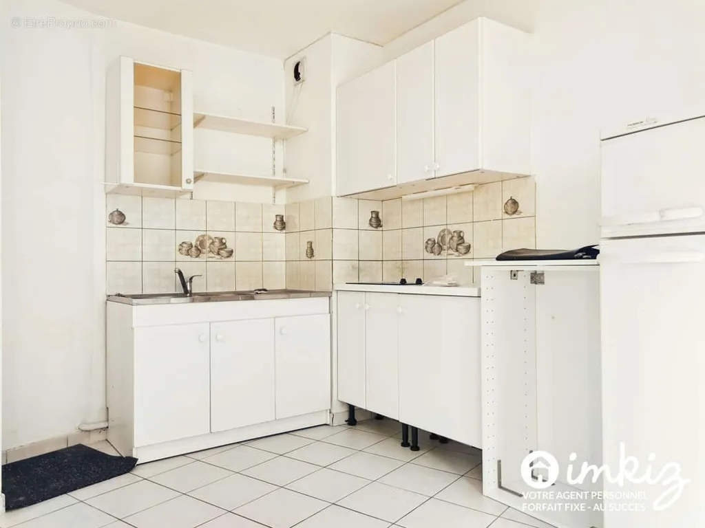 Köök - Bright Studio with Double Orientation in Croix-Rousse