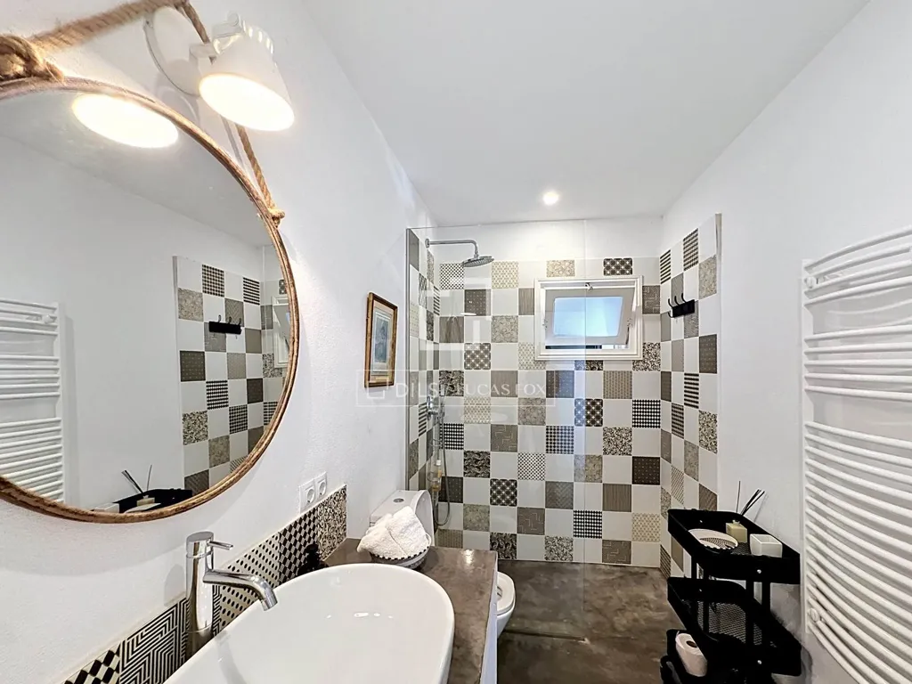 Salles de bain - 7-Bedroom Villa with Pool in Es Castell