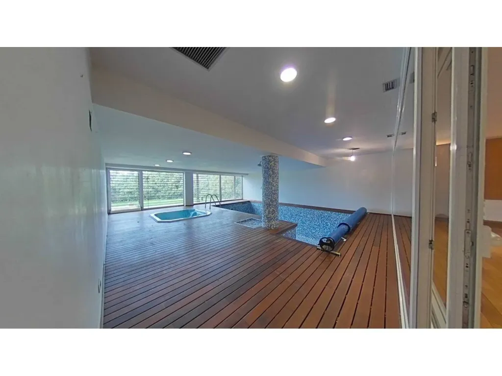 Piscine - Five-Bedroom House with Indoor Pool in Mungia