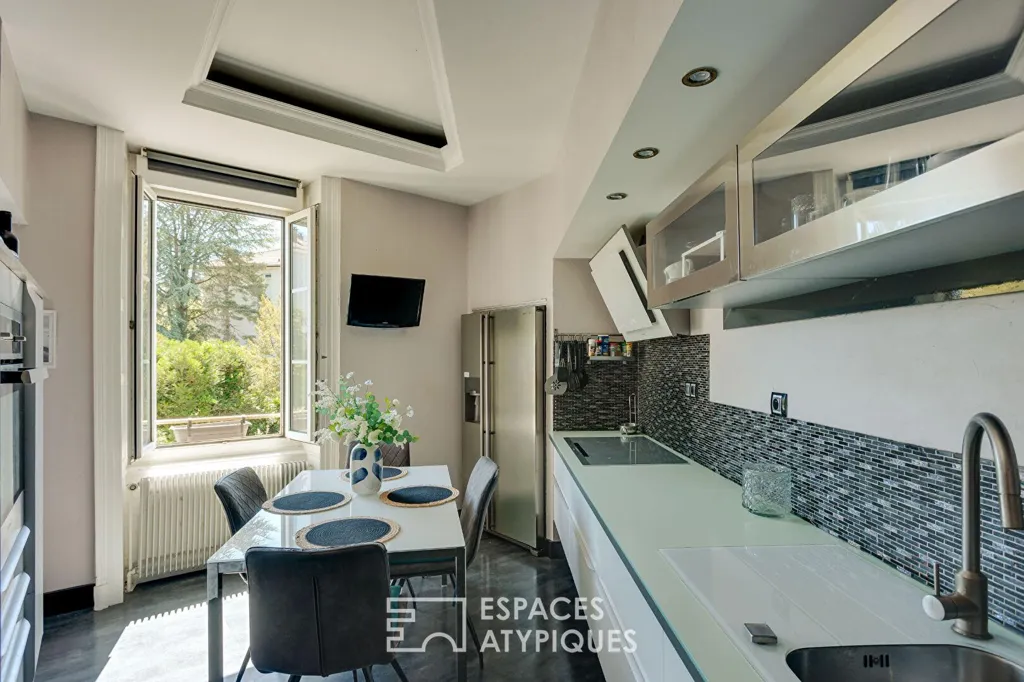 Cuisine - Maison Bourgeoise Rénovée avec Piscine à Gray