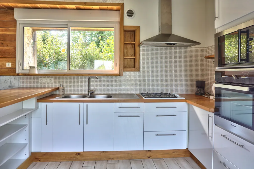 Cuisine - Longère en Pierre avec Gîte à 5 mn de Guingamp