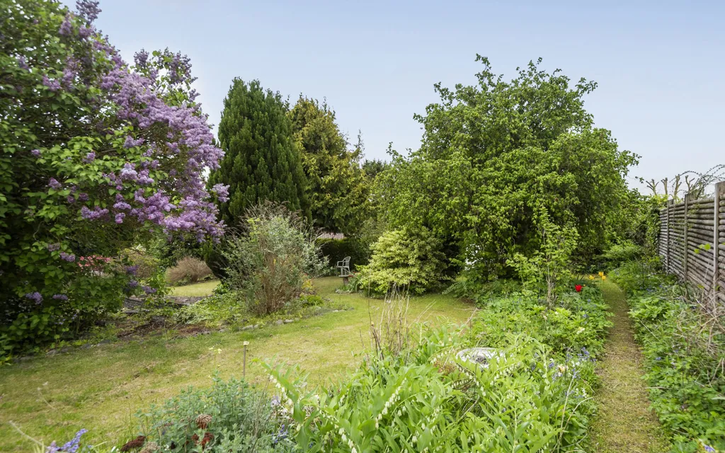 Jardin - Villa with Potential in Åshøj near Køge