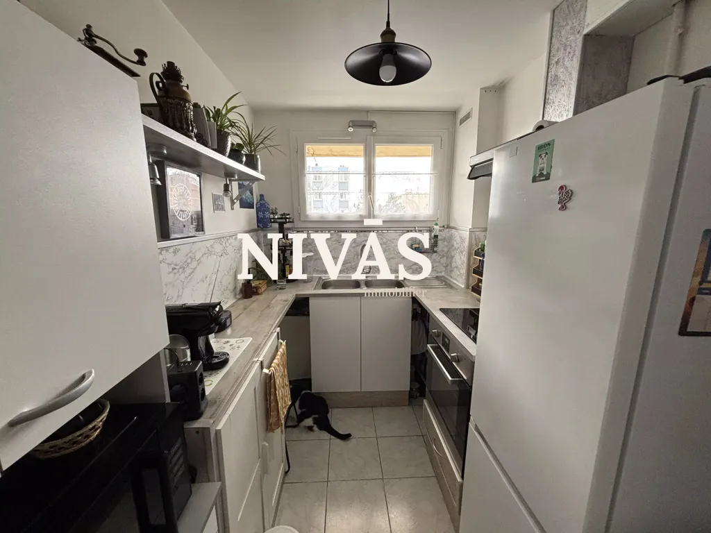 Kitchen - Charming T2 with Balcony in Bondy