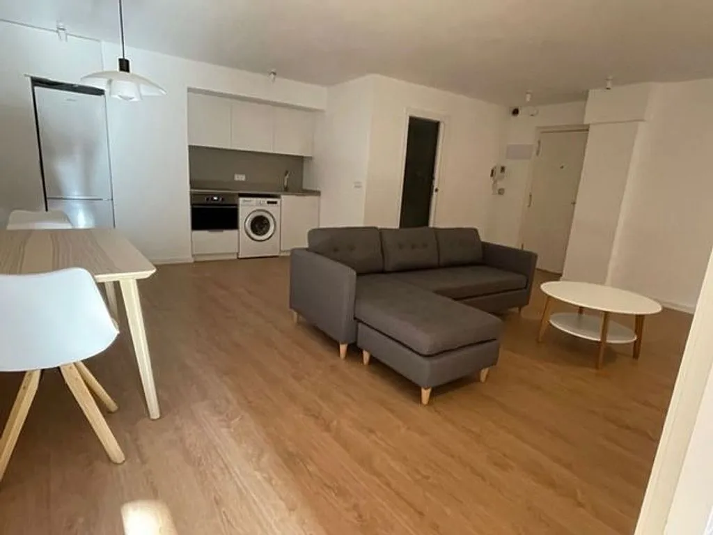 Séjour - Furnished Flat with Balcony in La Xerea, Valencia