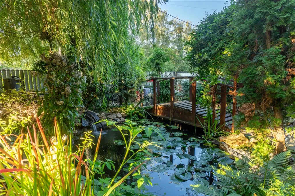 Jardin - Multi-Generational Home with Business Potential in Mályi