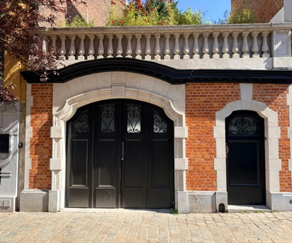 Extérieur - Maison Beaux-Arts avec Terrasse à Ixelles