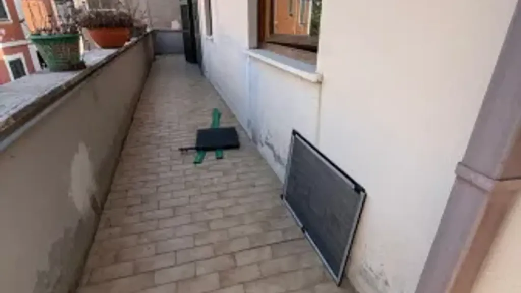 Aed - Trilocale with Terrazzo in Nettuno