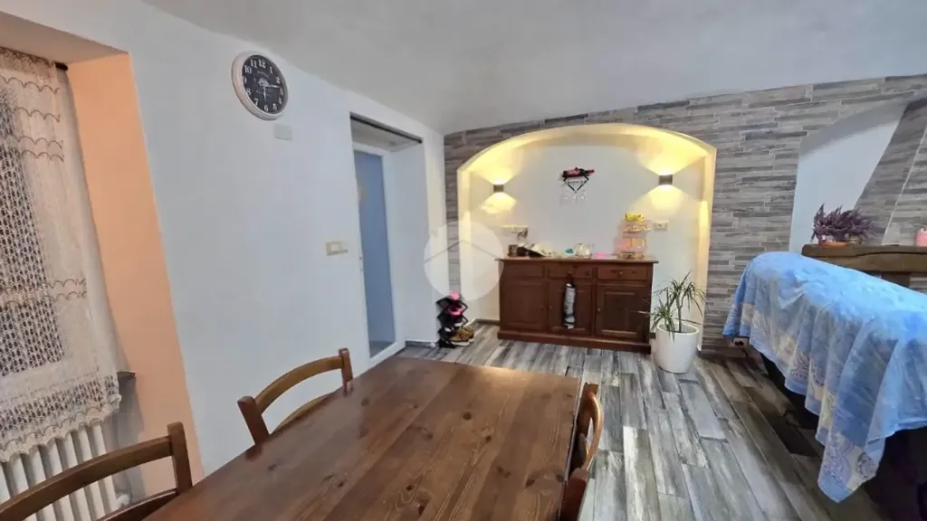 Salle à manger - Rustic House with Covered Patio in Rivarossa