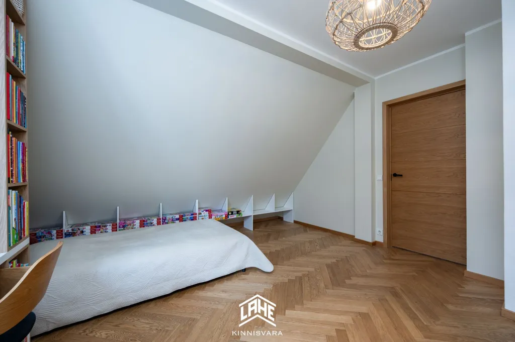 Magamistoad - 5-Bedroom Apartment with Balcony in Tartu