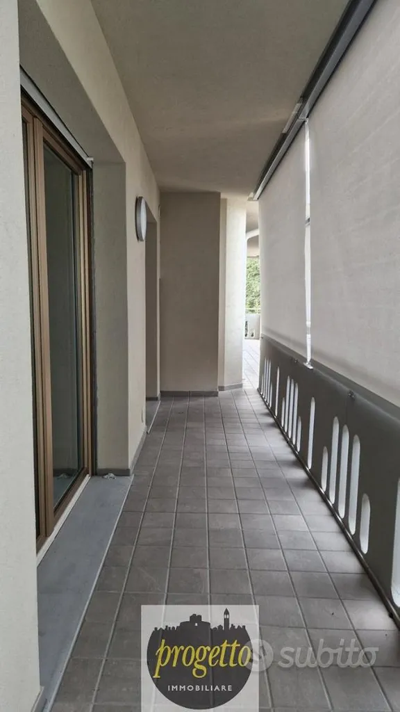 Balcon - Modern Office with Terrace in Monfalcone