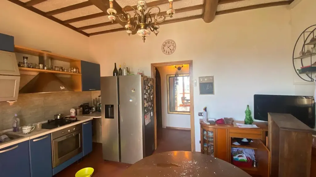 Cuisine - Apartment with Balcony in Perignano
