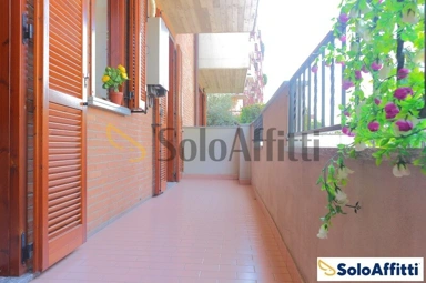 Rõdu - Furnished Flat with Balcony in Desio