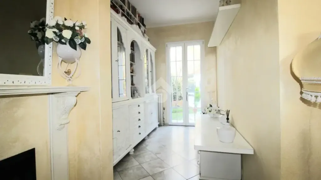 Hallway - Rustic Villa with Garden in Cesena