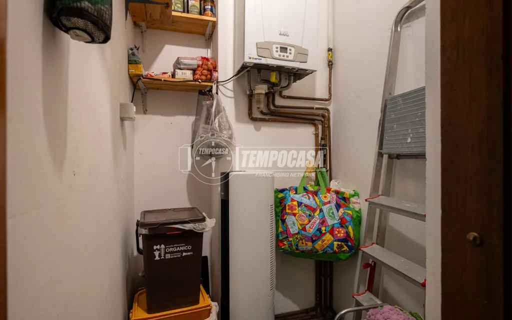 Pesuköök - Spacious Flat with Balcony in Faenza