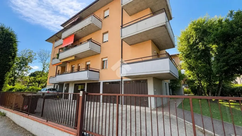 Välivaade - Trilocale with Balconies in Forlì