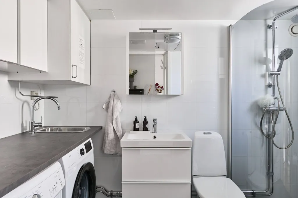 Salles de bain - Appartement 2 pièces à Huddinge