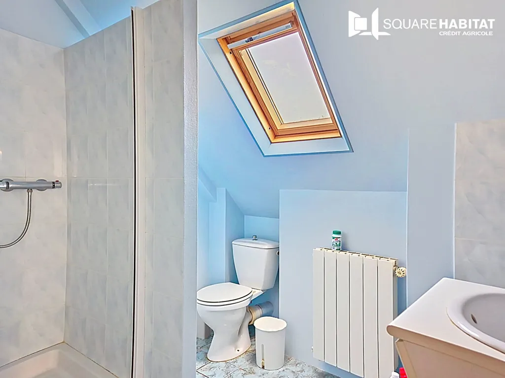 Salles de bain - Maison avec Deux Habitations à Plouha, Proche de la Mer