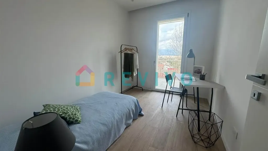 Bedrooms - New Triplex with Private Parking in Florence