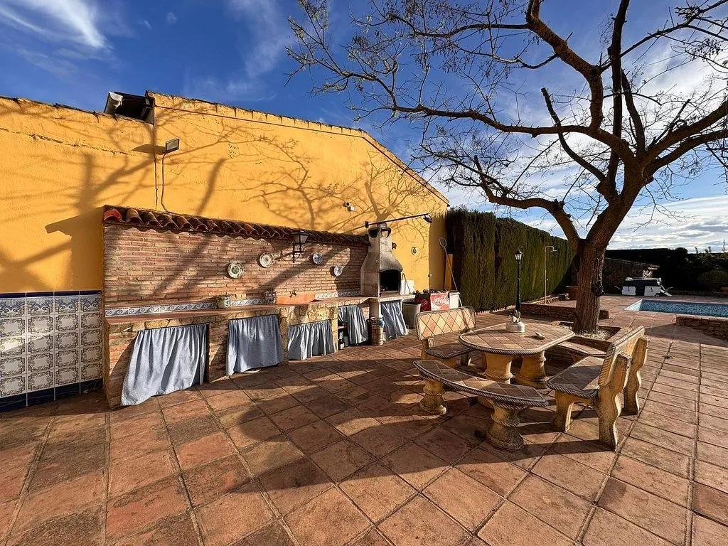 Jardin - Rustic Cortijo with Pool in Villanueva del Trabuco