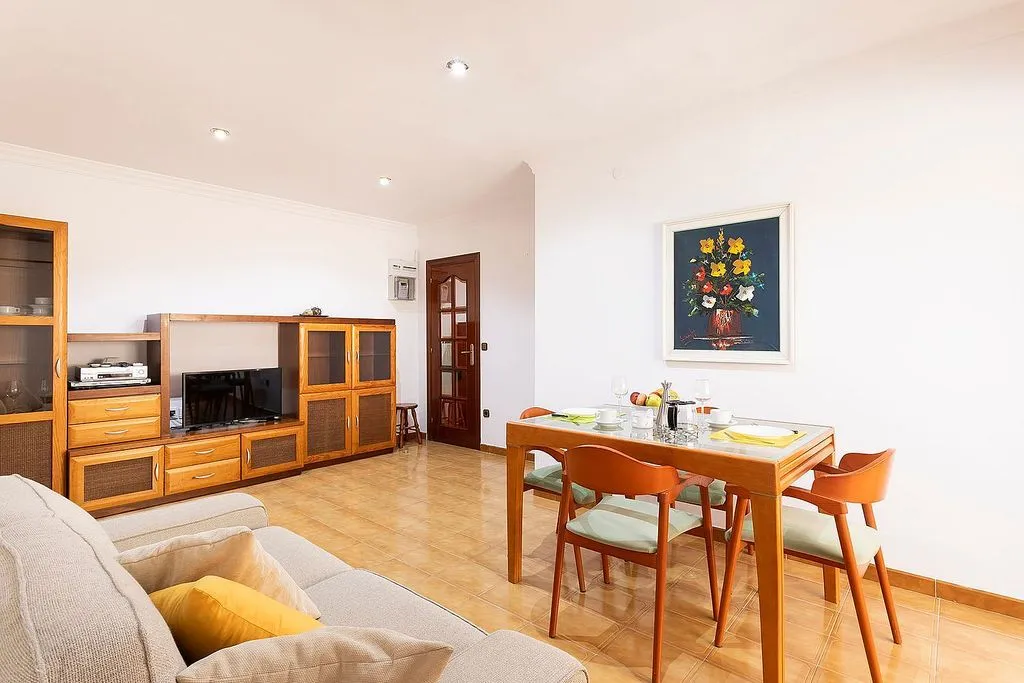 Séjour - 3-Bedroom Apartment with Views in Barcelona