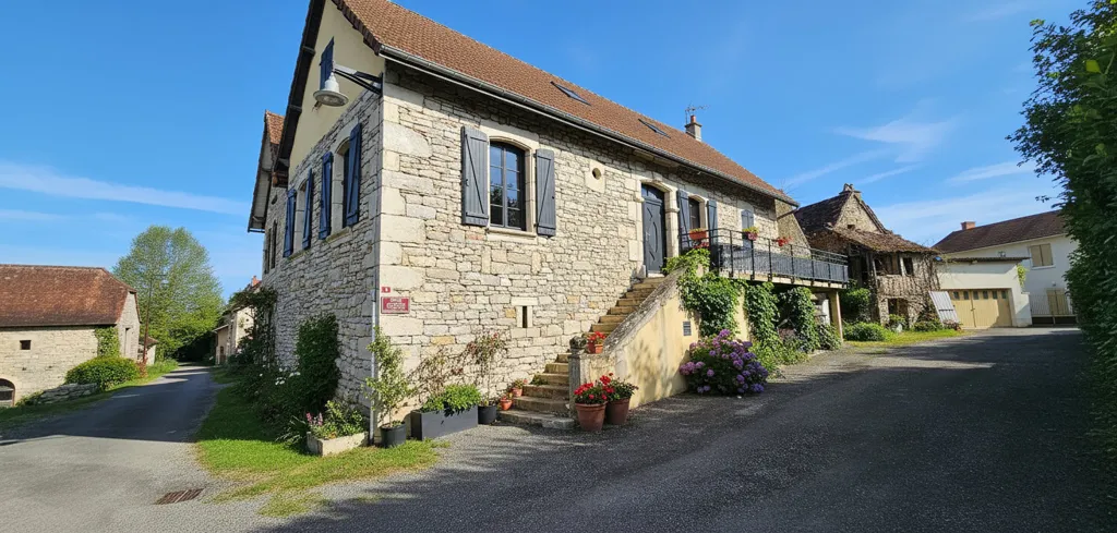 Välivaade - Rustic Village House with Garden in Ambeyrac