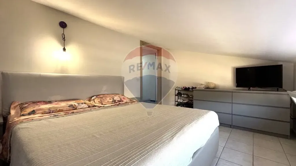 Chambres - Attico with Terrace in Bellavista, L'Aquila